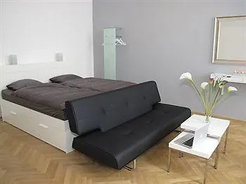 Vienna-living * Vienne